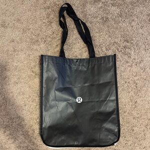 Big lululemon reusable bag